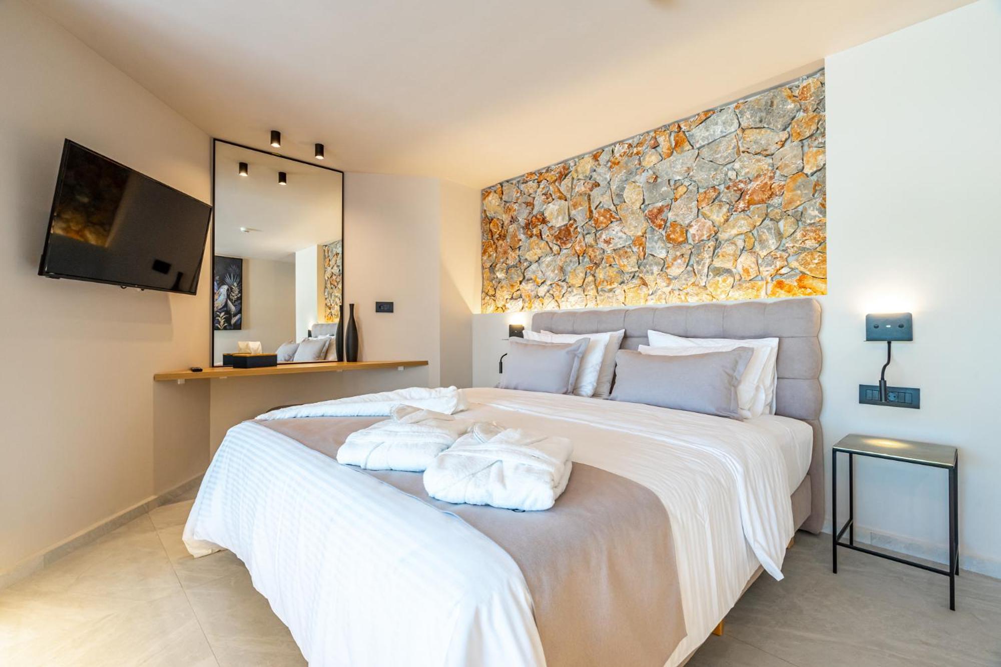 Pathos SeaSide Suites Faliraki Habitación foto